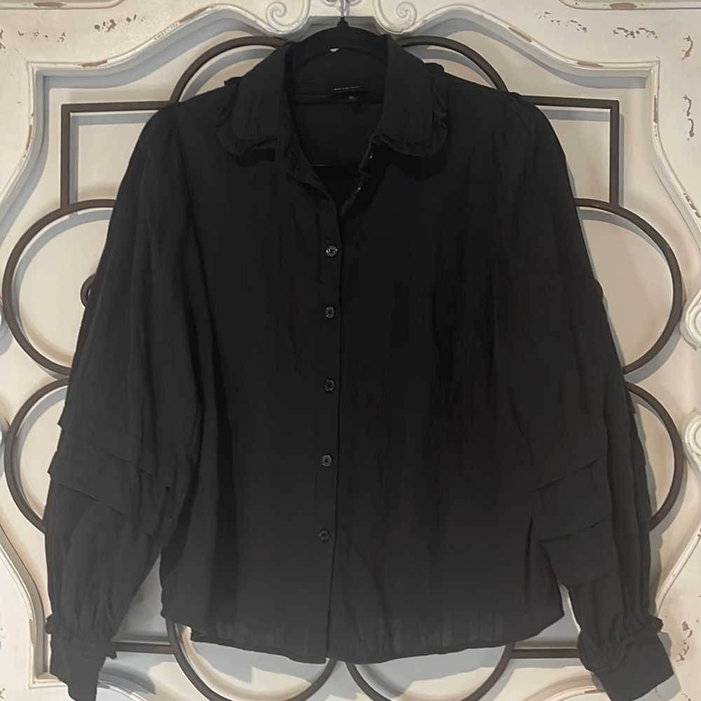 WHO WHAT WEAR BUTTON DOWN PUFF SLEEVE BLOUSE BLACK SIZE MEDIUM